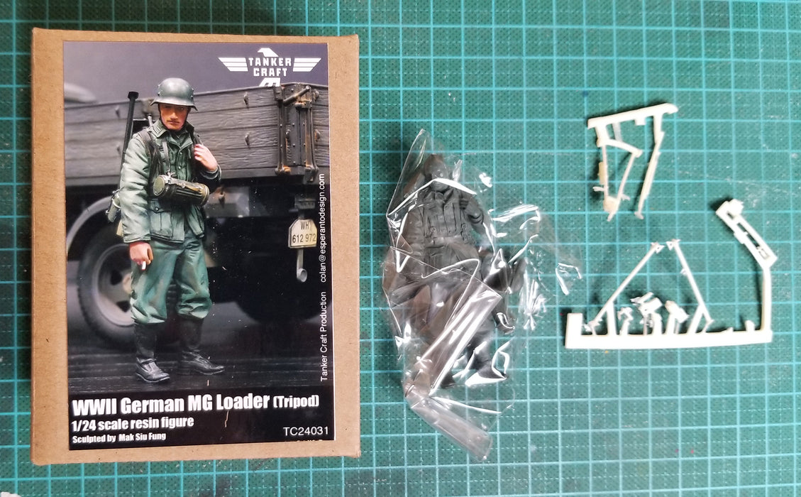 WWII German MG Loader - 80mm 1/24 Scale Resin Figure